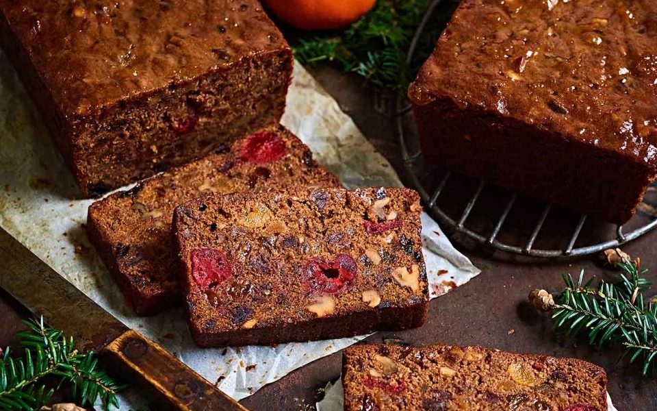9 Interesting Facts About The Holiday Favourite Dessert, Fruit Cake