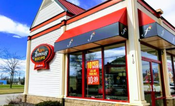 Lee’s Famous Recipie Chicken