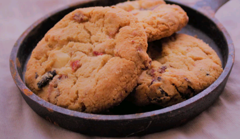 Almond, Pistachio and Cardamom Cookies