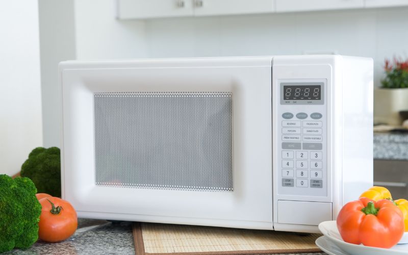Who Makes Oster Microwaves – A Name of Modern Kitchen Appliance