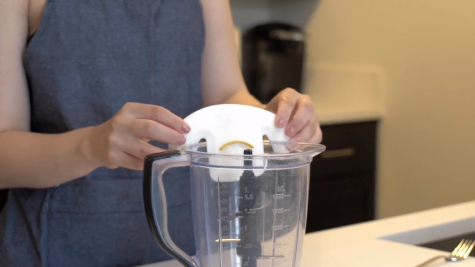 Egg-Less, the best tool for cracking your eggs